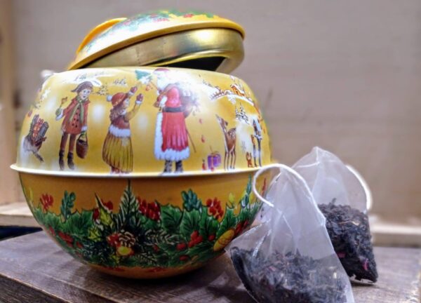 Palle di Natale con tè speziato - immagine 2
